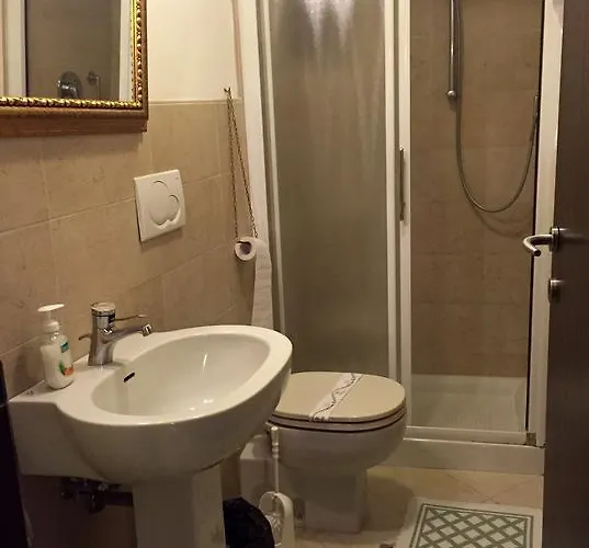 安提卡罗坎达蒙提酒店 2*